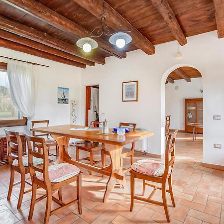 2 Bedroom Awesome Home In Taglio Di Po Ro Porto Viro Exterior foto